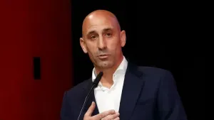 Luis Rubiales’ mother on hunger strike over ‘inhuman’ treatment of son – reports