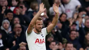 Tottenham give Harry Kane permission to fly to Munich to complete Bayern switch