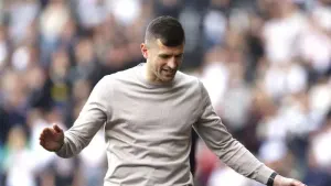 John Mousinho lauds Portsmouth’s first-half performance in win at Barnsley