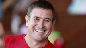 Nigel Clough praises patience as Mansfield go third