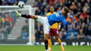Scottish Premiership round-up: Celtic and Rangers win in contrasting styles
