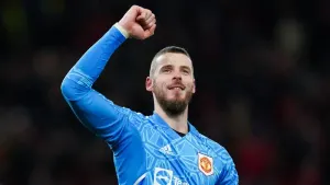 Football rumours: Manchester United weighing up David de Gea return