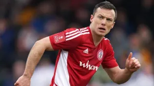 Shaun Whalley and Josh Andrews help Accrington punish 10-man Grimsby