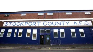 Stockport gain ground on leaders after beating Doncaster