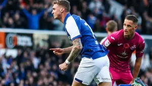 Ipswich return to winning ways after Swansea turnaround