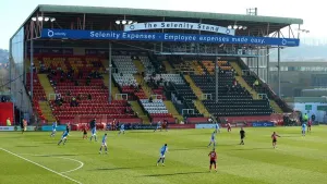 Olamide Shadipo leaves it late to force draw for Lincoln against Port Vale