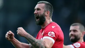 Ollie Palmer nets early opener as Wrexham beat Gillingham to go second