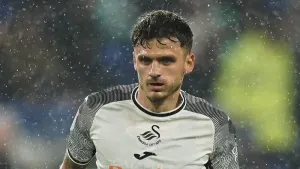 Jamie Paterson nets late winner to complete brace as Swansea edge Preston