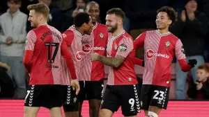 Southampton make it 16 games unbeaten with win over Swansea