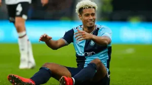 Cambridge sink Fleetwood as Lyle Taylor scores on debut