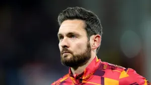 Craig Gordon back in action as Hearts scrape past Spartans