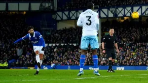 Andre Gomes sent Everton into the fourth round (Peter Byrne/PA)