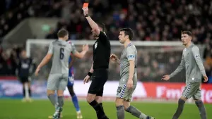 Everton to appeal against controversial red card shown to Dominic Calvert-Lewin