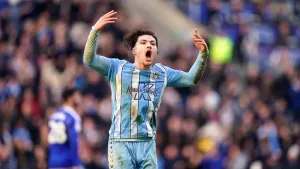 Mark Robins will buck offers for Callum O’Hare