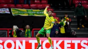 Celtic capture Adam Idah on loan and Oscar Cortes switches to Rangers