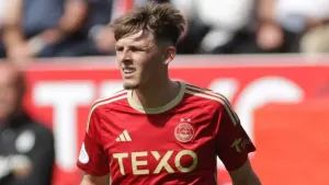 Aberdeen end long wait for a win by beating Motherwell