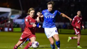 Late Klaidi Lolos goal pegs back Stockport and earns Crawley a point