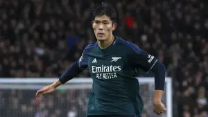 Takehiro Tomiyasu extends Arsenal stay