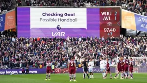 West Ham denied last-gasp winner by agonising VAR check as Villa take point