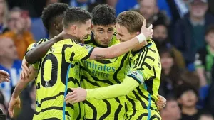 Arsenal back on top with commanding win over Brighton