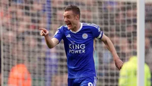 Leicester see off Norwich to put pressure on fellow promotion chasers