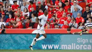 Real Madrid stay eight points clear after narrow win over Mallorca