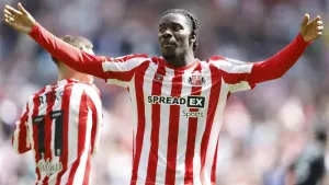 Eliezer Mayenda scores twice as Sunderland thrash Sheffield Wednesday