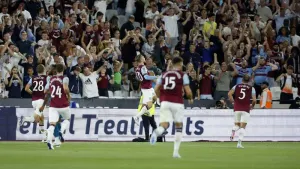 Jarrod Bowen’s late effort helps West Ham see off Bournemouth
