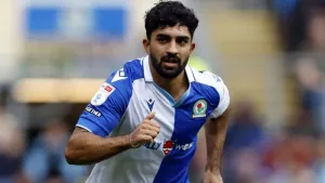 Chesterfield remain unbeaten at home after Cheltenham draw