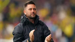 Des Buckingham hails impressive Oxford performance after win over Stoke