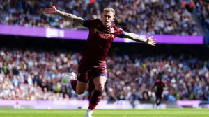 Ipswich forward Sammie Szmodics keen to emulate ‘amazing’ Jamie Vardy