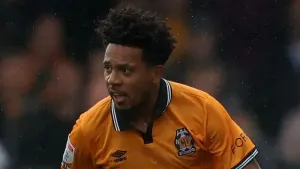 Cambridge win again after goals from Korey Smith and Sullay Kaikai
