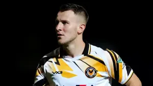 Fleetwood’s winless run continues after draw at Newport