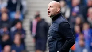 David Gray determined to keep hold of Hibernian reins despite latest loss