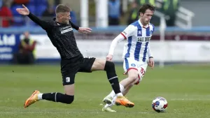 Hartlepool overcome early Daniel Dodds dismissal to earn Eastleigh point