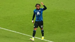 Ademola Lookman sends Atalanta top of Serie A with late winner against AC Milan