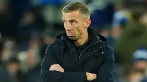 Gary O’Neil accepts criticism from Wolves fans after heavy defeat at Everton
