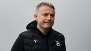 Phil Parkinson delighted by Wrexham’s ability to win when not at best