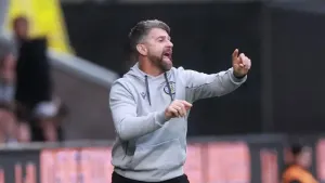 Stephen Robinson fears lengthy lay-off for St Mirren captain Mark O’Hara