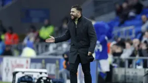 Cardiff manager Omer Riza vows to appeal Calum Robinson red card
