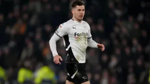 Lincoln hammer poor Peterborough