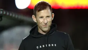 Mike Williamson apologises to Carlisle fans after defeat at Tranmere