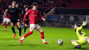 Anis Mehmeti’s double gives play-off chasing Bristol City win over Stoke