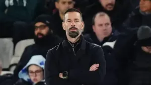 Ruud van Nistelrooy says Leicester face ‘huge mountain’ to avoid relegation