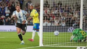 Argentina score twice in opening 12 minutes in 4-1 demolition of Brazil