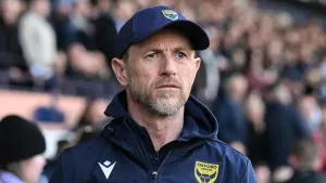 Gary Rowett ‘angry’ with Oxford players after defeat at fellow strugglers Hull