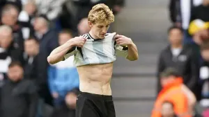 Newcastle to weigh up red card appeal with Anthony Gordon set to miss cup final