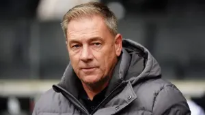 Crawley ‘scar tissue’ concerns Scott Lindsey