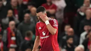 Manchester United’s Diogo Dalot could miss rest of season with calf injury