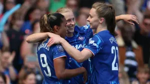 Chelsea finish season unbeaten after late winner against Liverpool